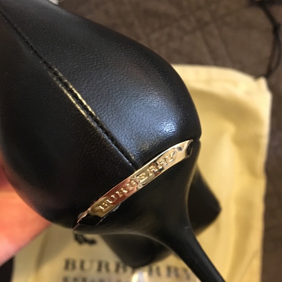 Burberry pumps NWOT - Picture 7 of 8